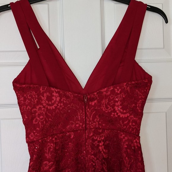 Homecoming Dress - Red Lace Form Fitting  with V Front Glitter & Lace  - Size 7 - Picture 8 of 16